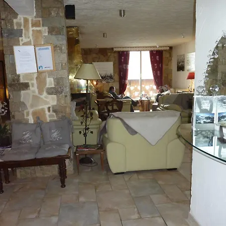 Les Ancolies מלון