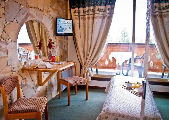 Hotel Les Ancolies 3*