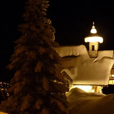 Hotel Les Ancolies 3*