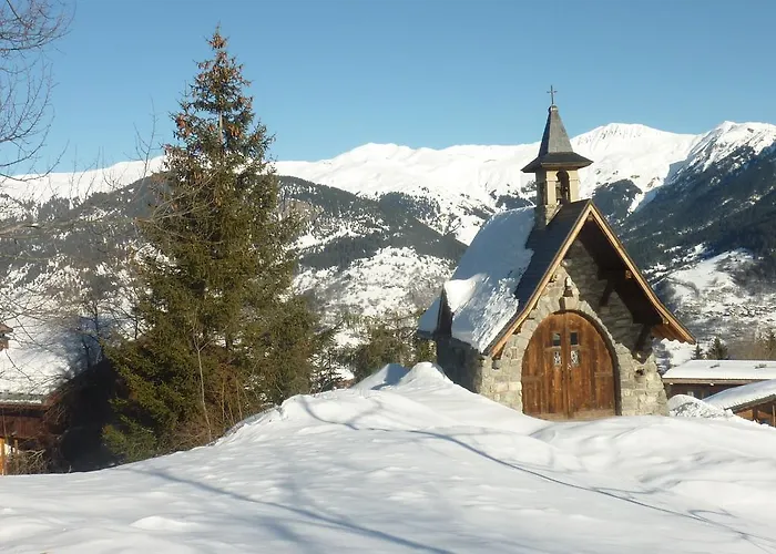 Les Ancolies Отель 3*