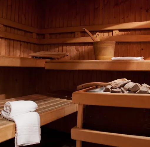 Les Ancolies Szálloda 3*