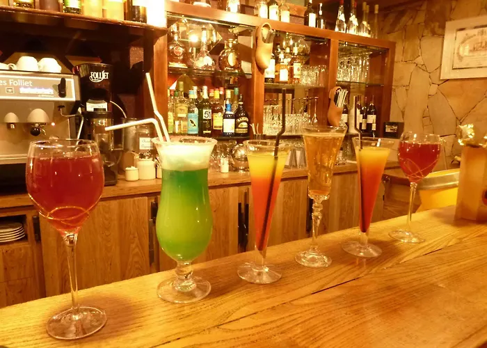 Les Ancolies Отель